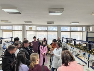 Die deutsch-griechische Gruppe bei ihrem Besuch der Agrarwissenschaftlichen Fakultät der Universität Thessaloniki (Weitere Fotos s. u.)