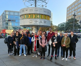 Berlin hautnah erleben: Eine Schulfahrt voller Geschichte, Politik und gemeinsamer Erlebnisse